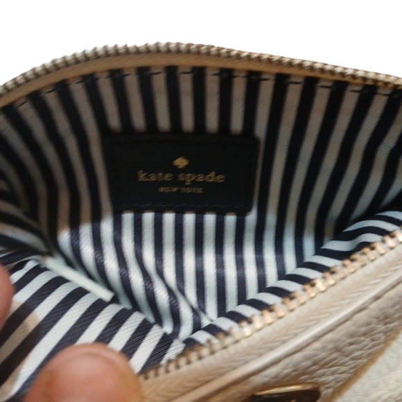 Kate Spade Wristlet Cream Pebbled Leather Pouch - Picture 5 of 8